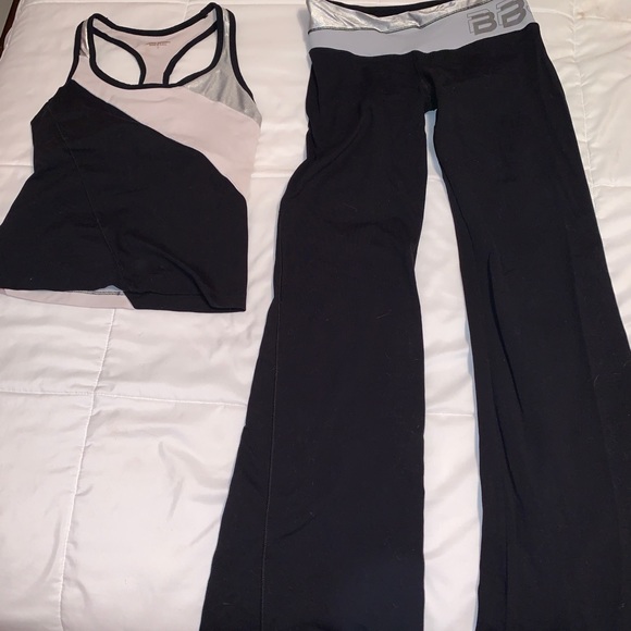 Track suit work out outfit - Picture 1 of 1